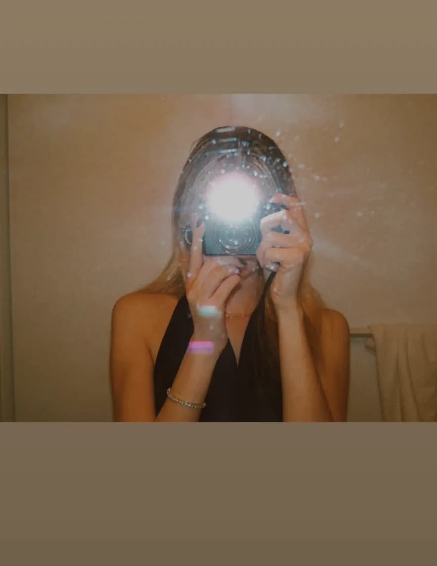 Selena image