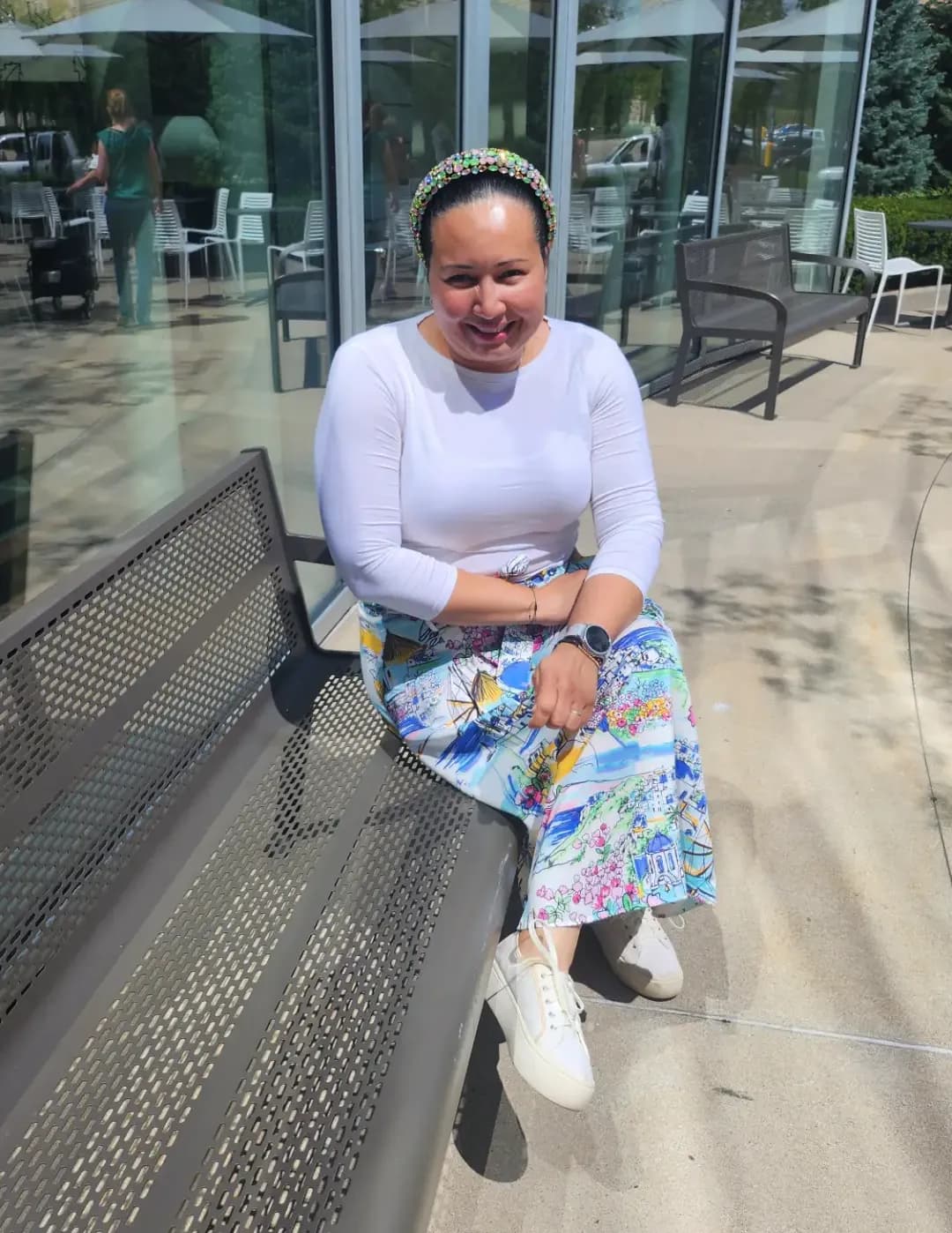 Karen Conde image
