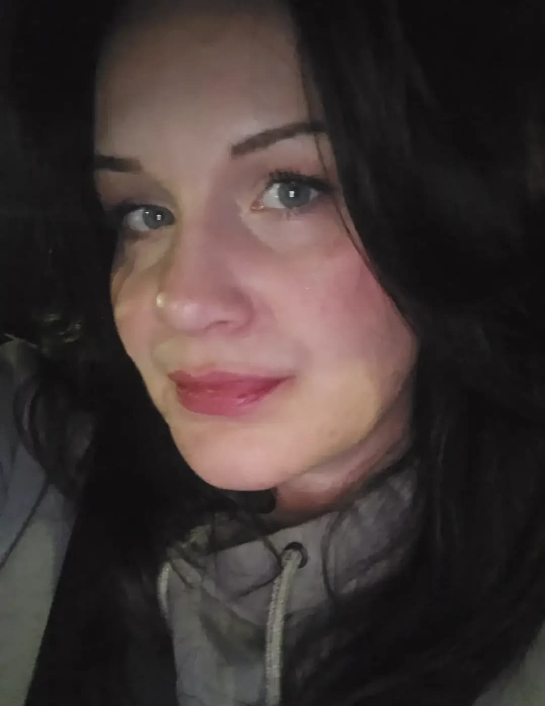 Nicole Renee image