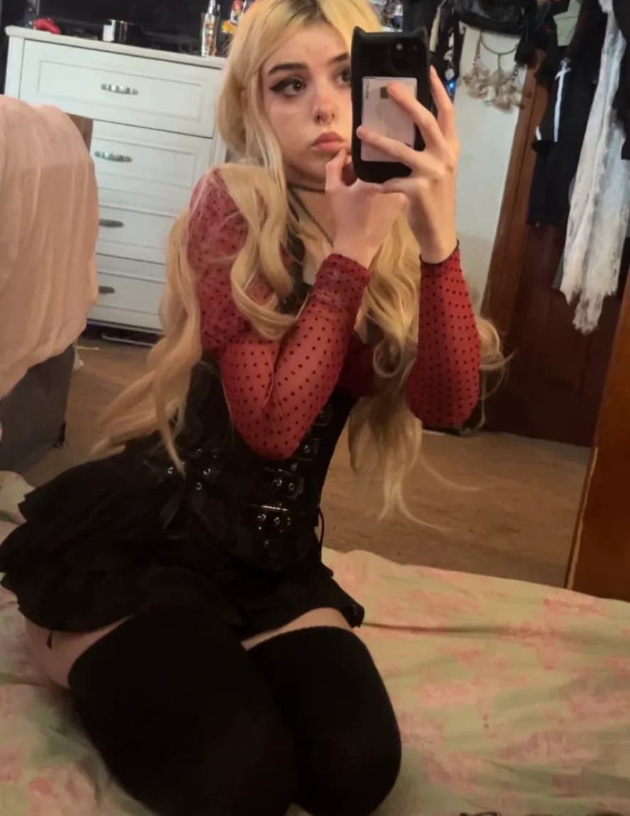 kazrenee image