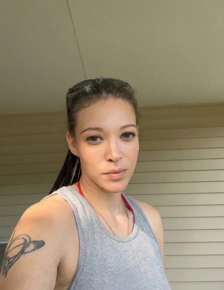 Liana Lyn image