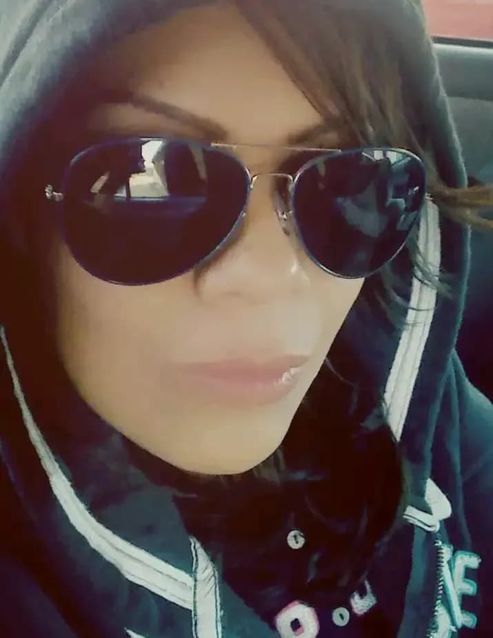 Sandra B image