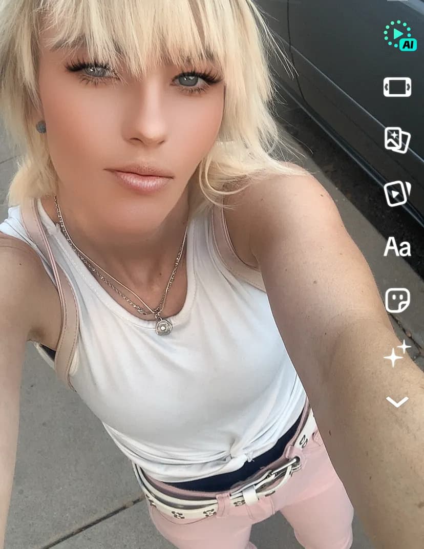 Baddiew1thmakeup image