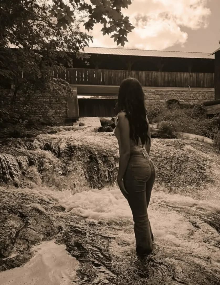 Ava Loveman image