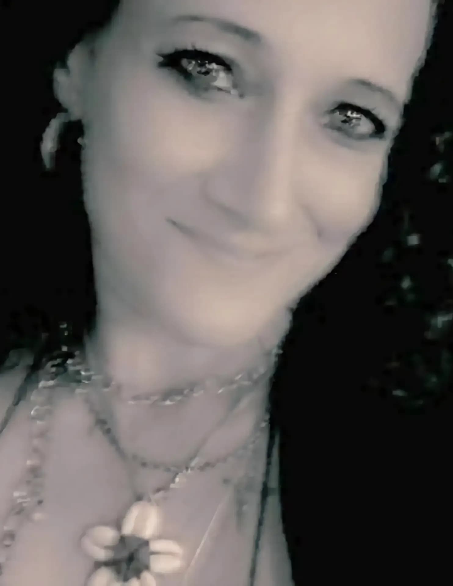 Christina Wells image