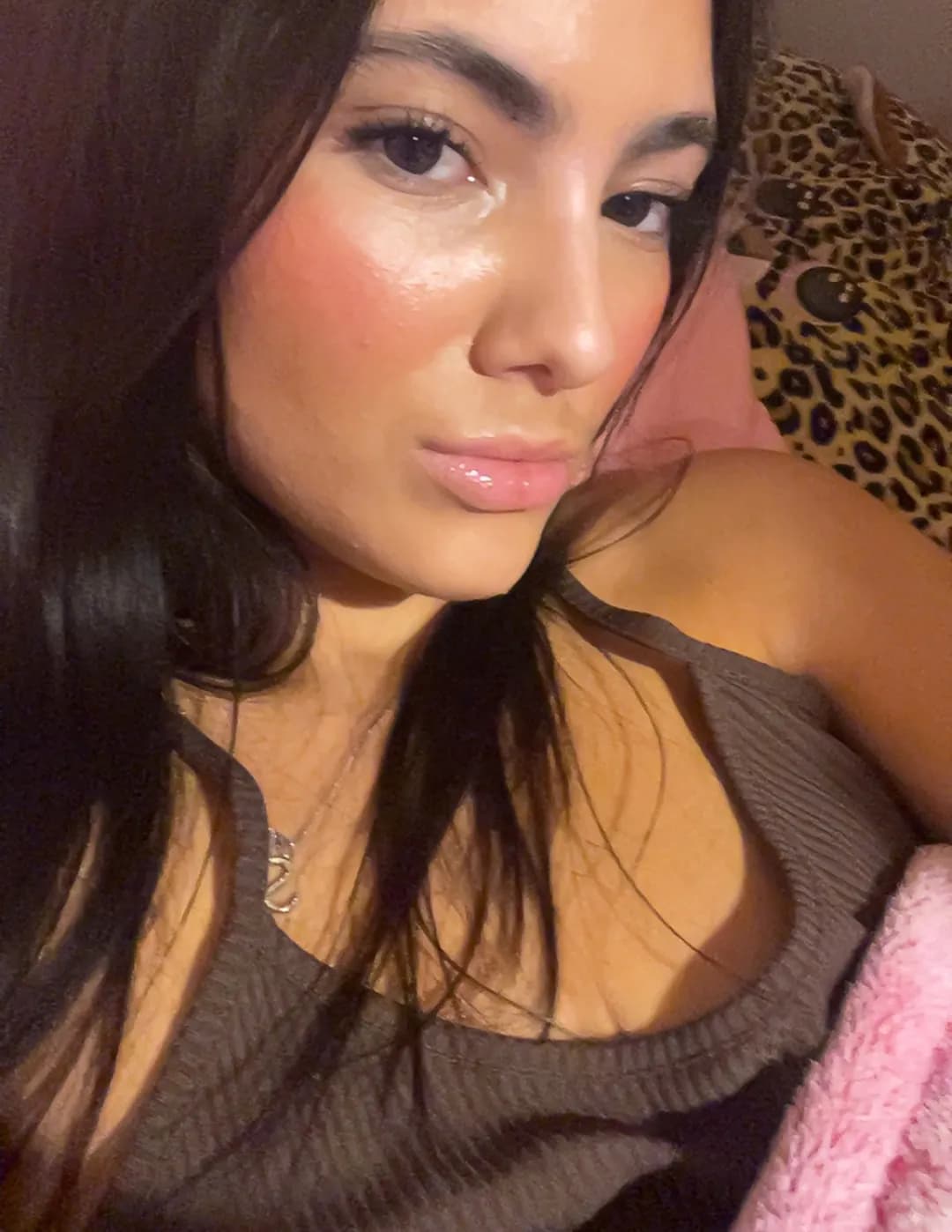 Scarletmariehili image