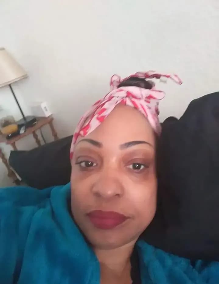 Annette Walker image