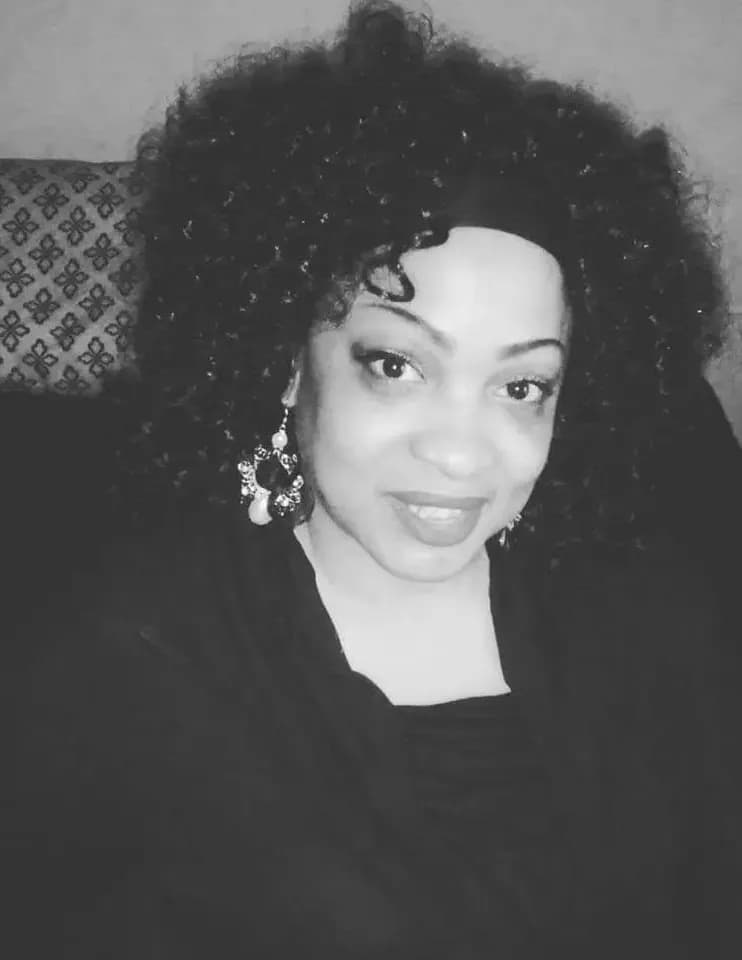 Annette Walker image