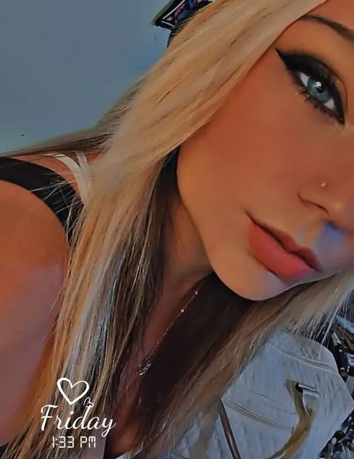 Ambyr byrd image