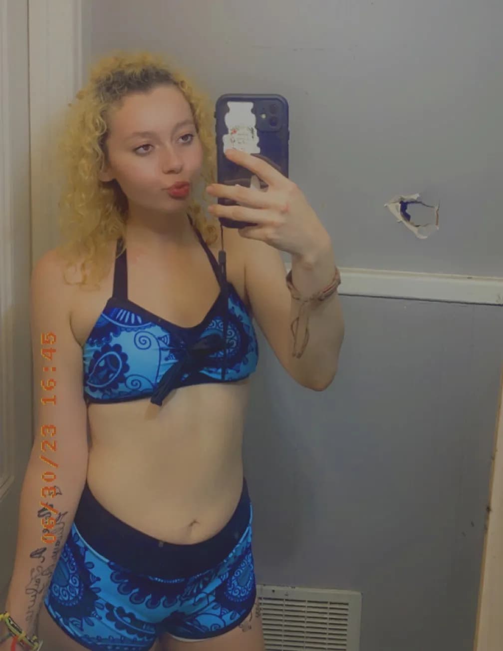 competitor em0aR