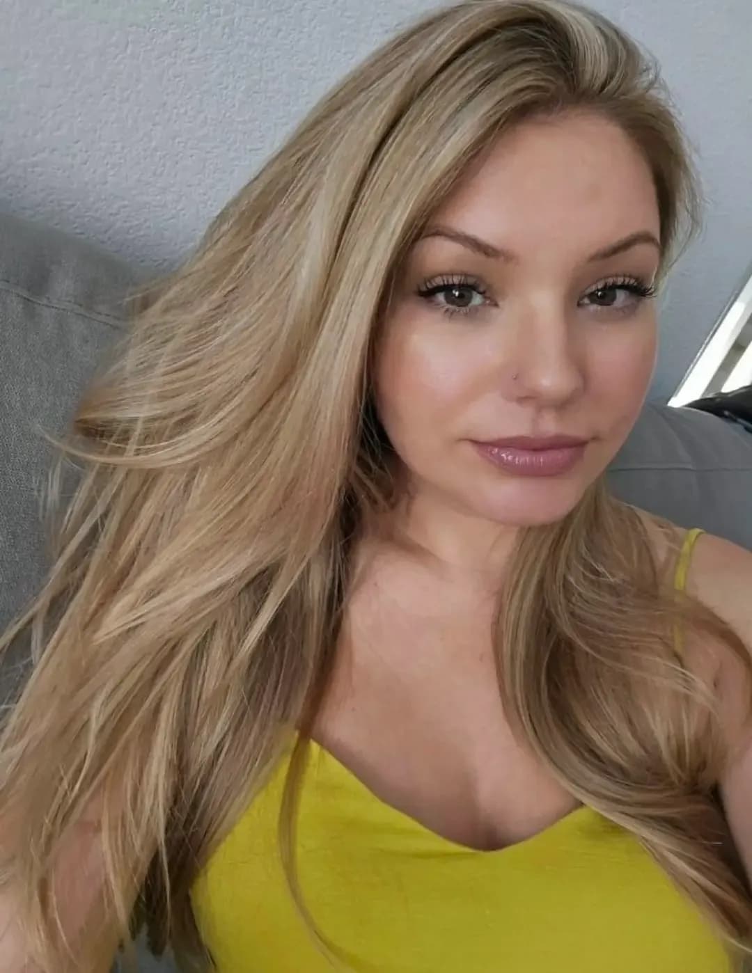 Sabrina M. image