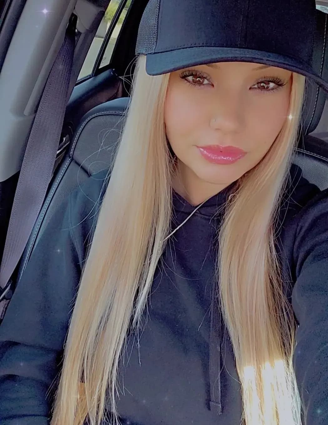 Sabrina M. image