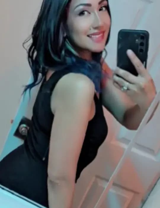 Stephanie Lopez image