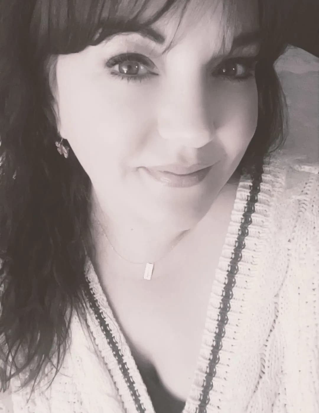 Alicia Snyder image