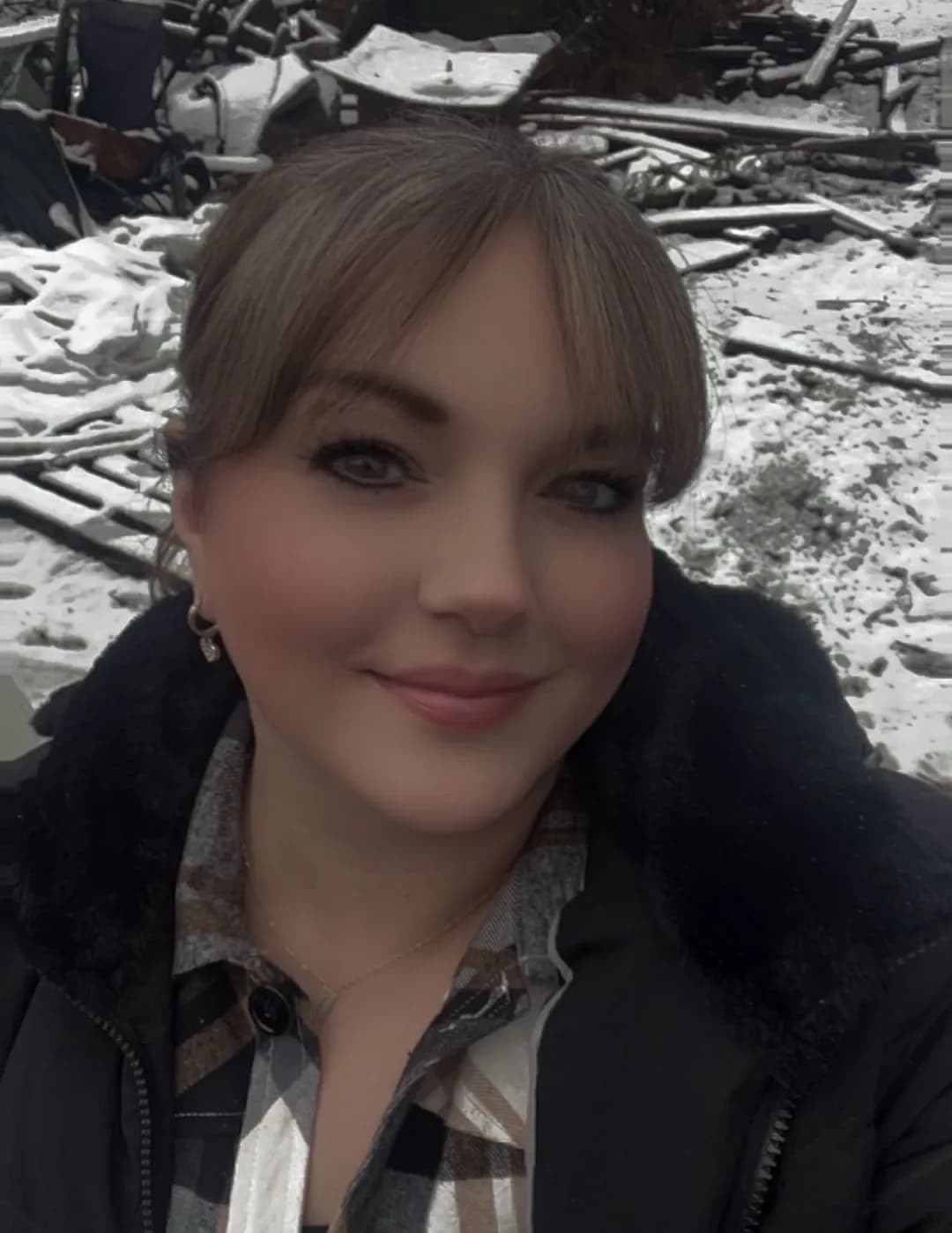 Alicia Snyder image