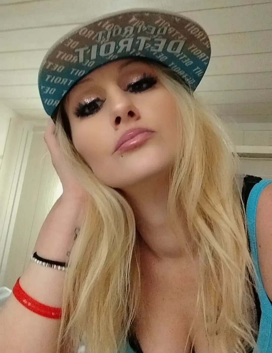 YourFavWhiteGirlJoJo image
