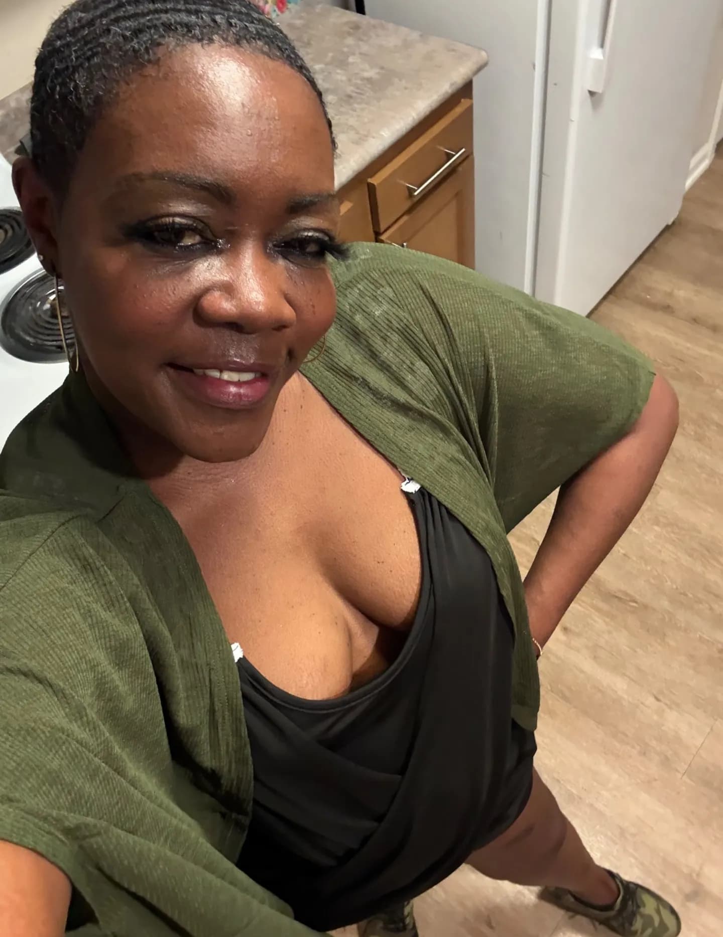 MzShay50FINE image