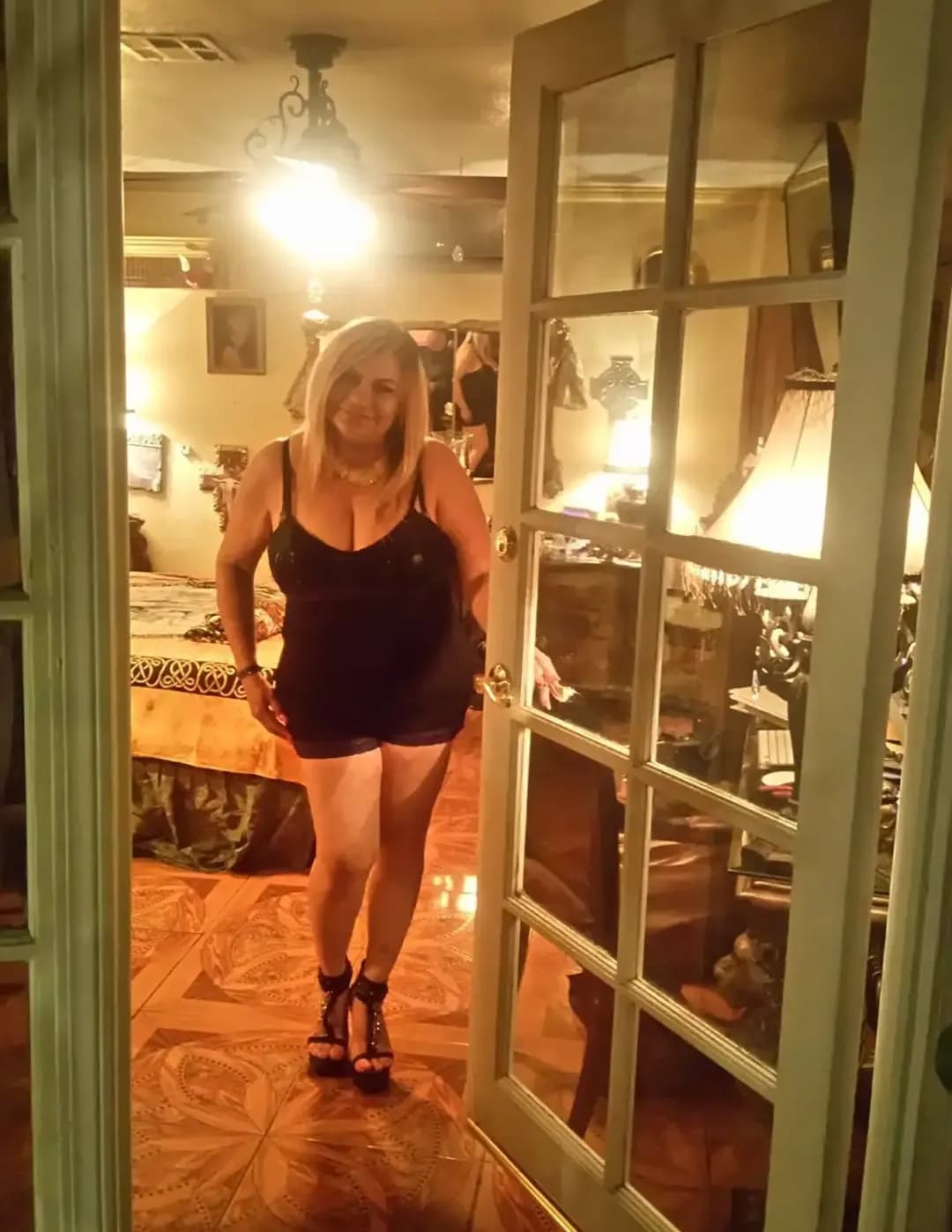 Teresita Pelaez Venessi image