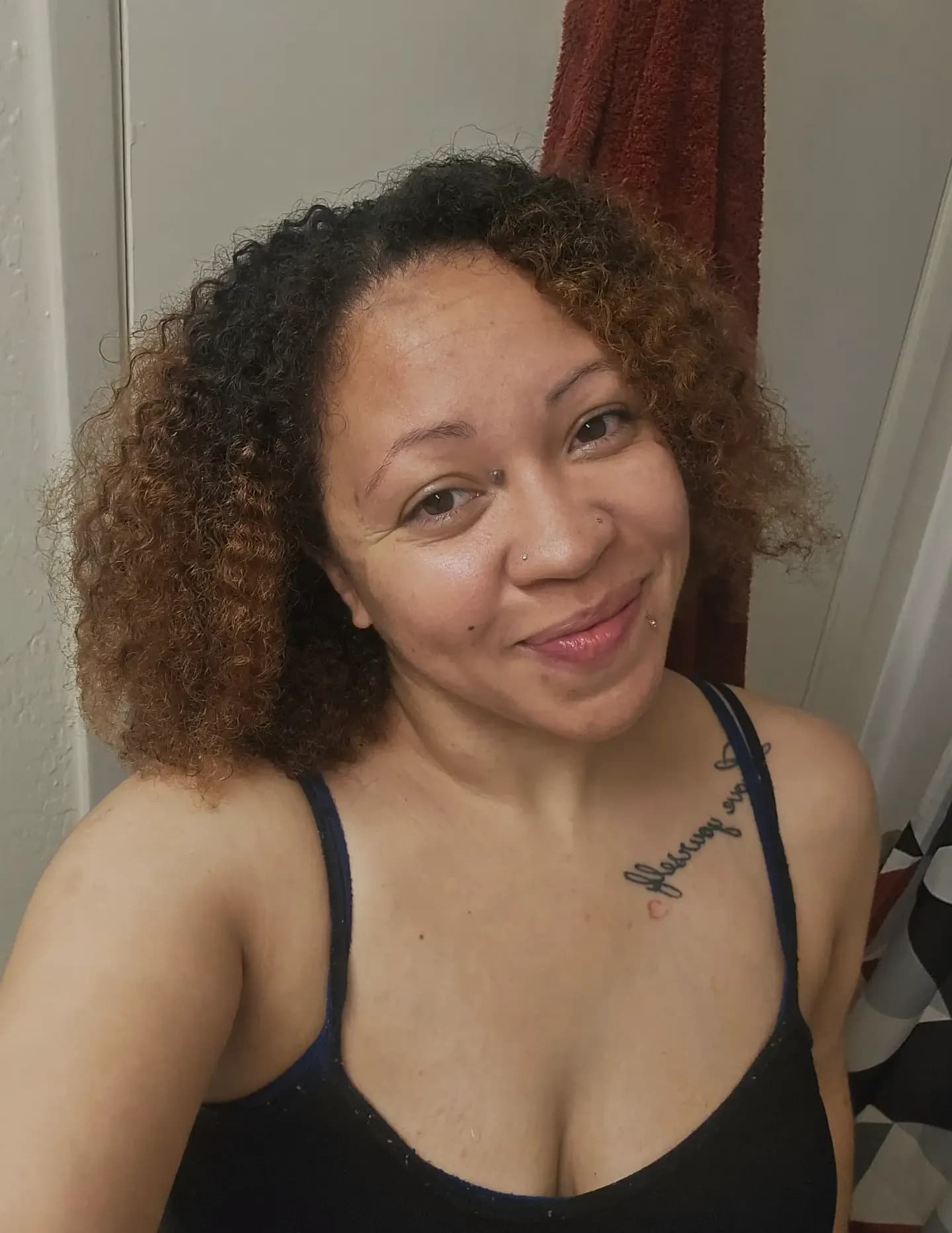 Nicole image