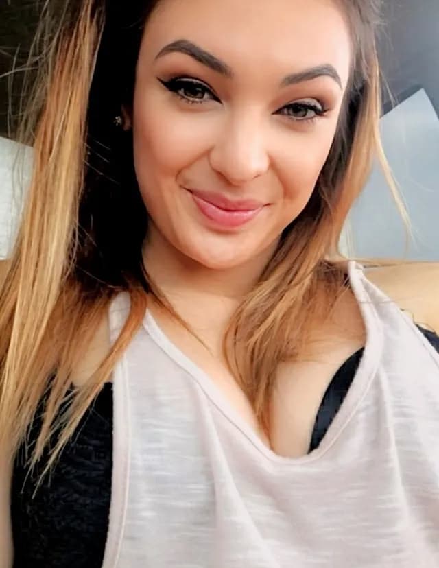 Arianna gomez image