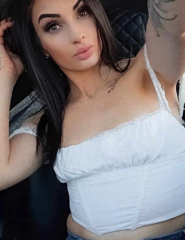 Arianna gomez image