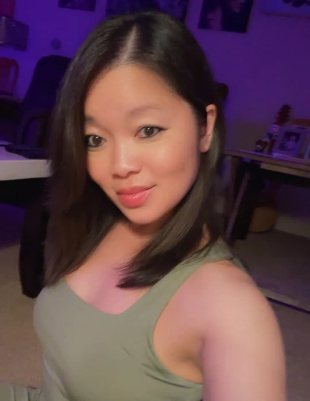 Karen Lo image