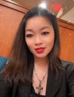 Karen Lo image
