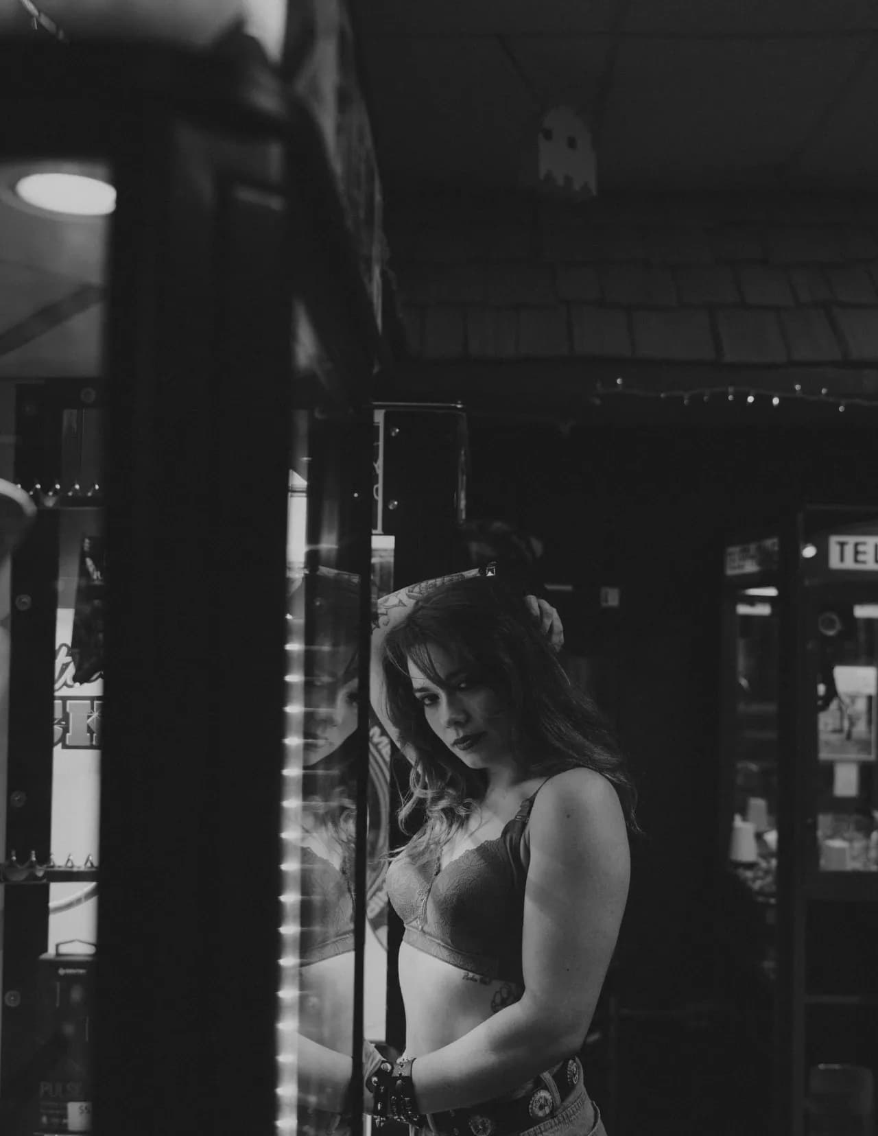 Samantha Hale image