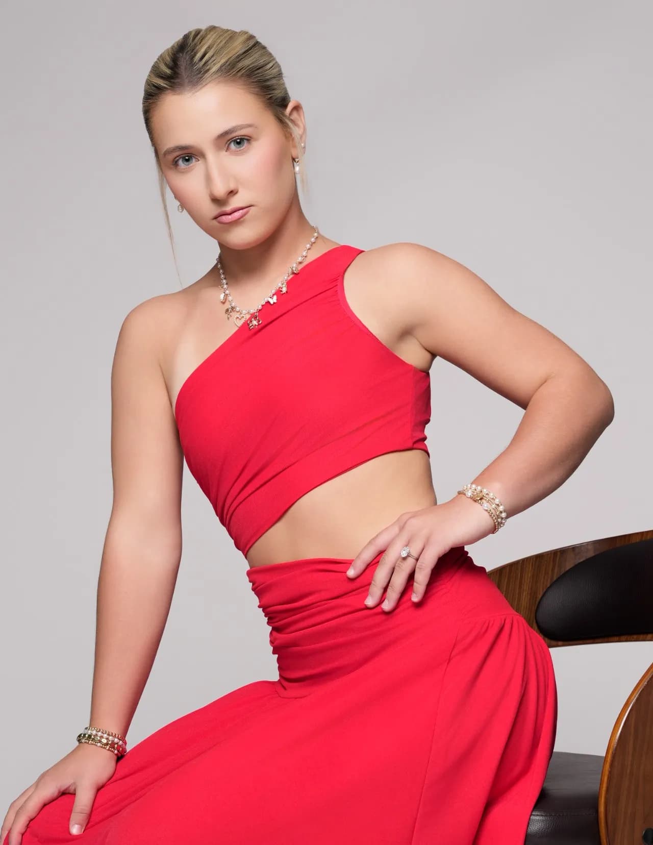 Catherine Hoff image