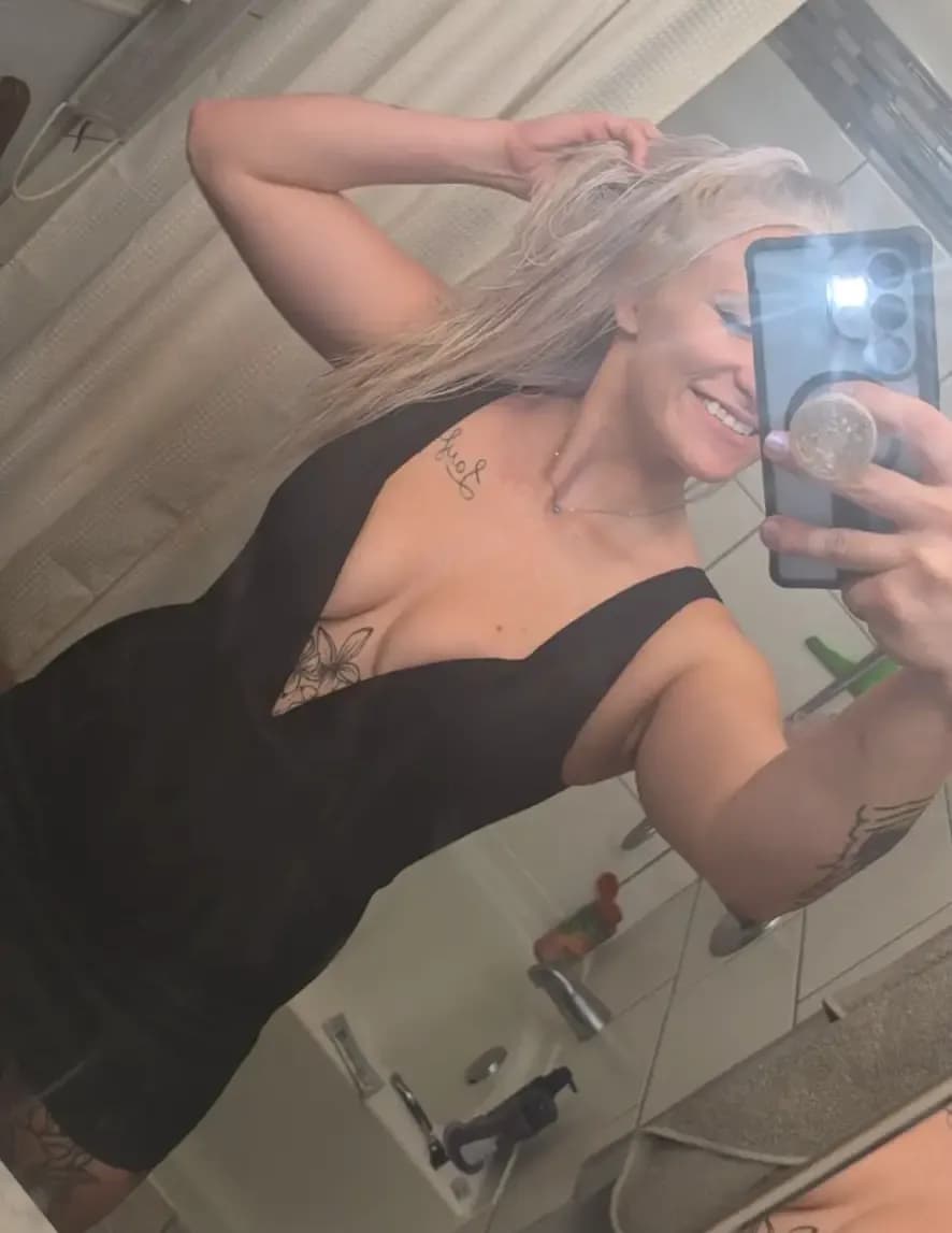 Bailey nicole kislia image