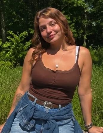 Alexis image