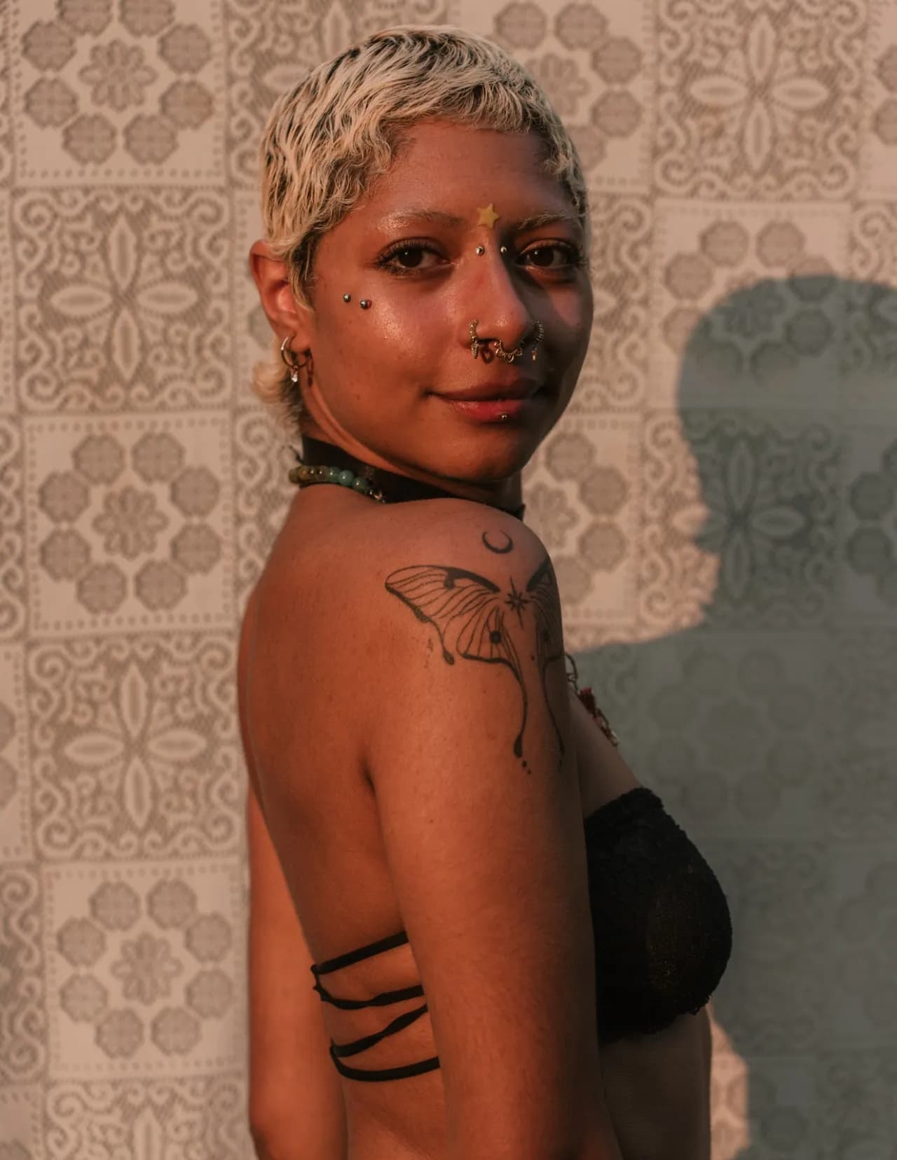 Leah Perez image