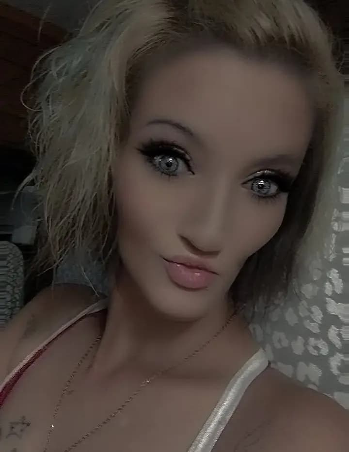Summer Nicole image