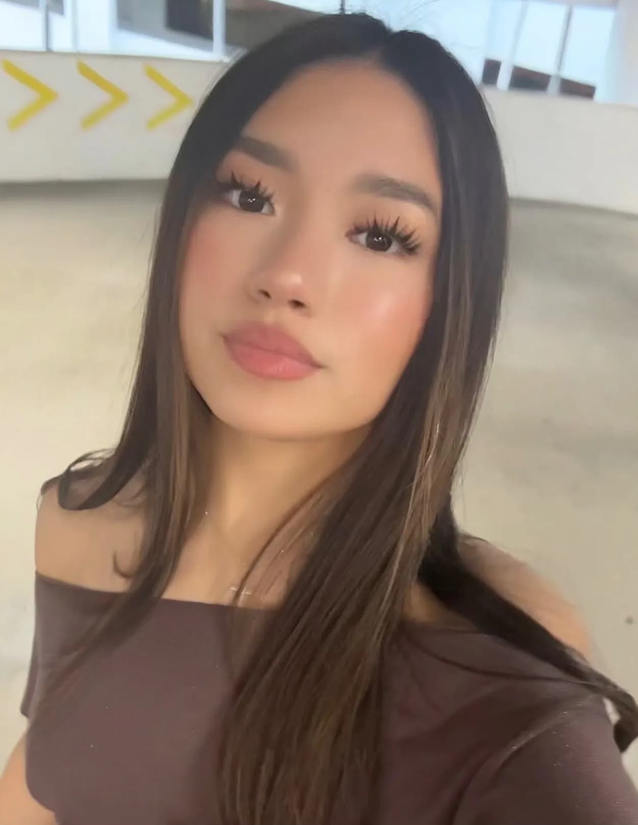 competitor VJlYg