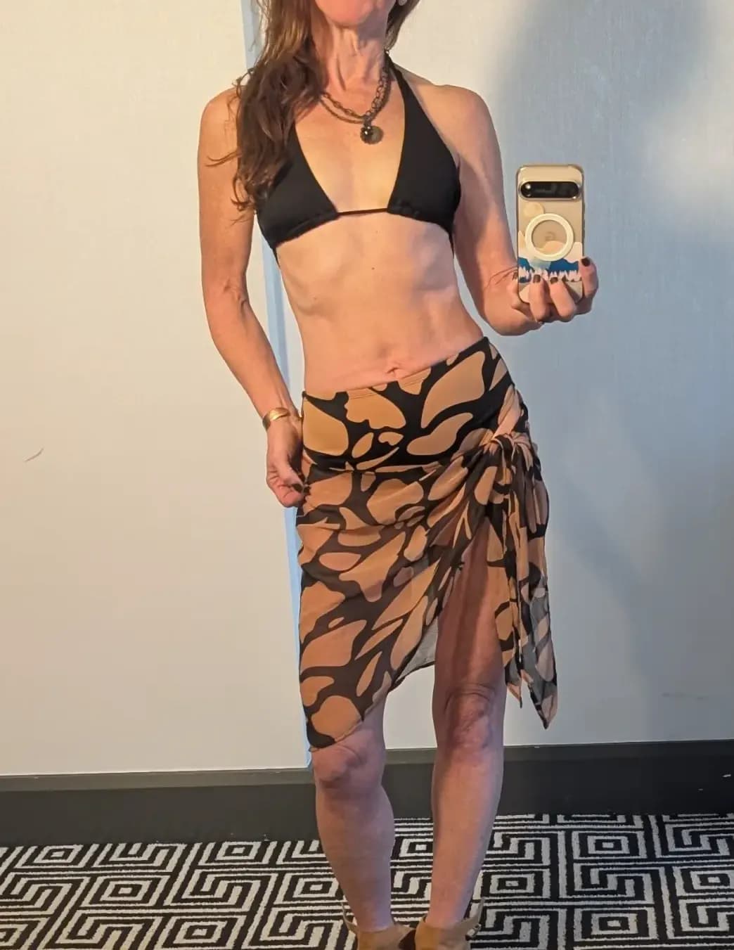 competitor DbqeG
