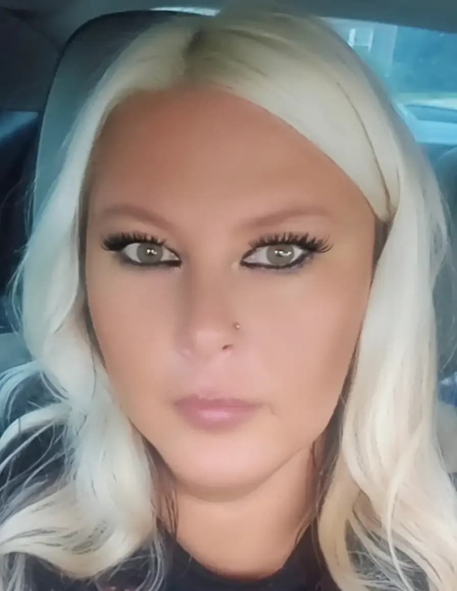 Melissa parker image