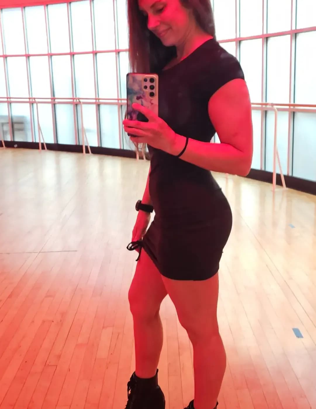 Lindsay Kyle image