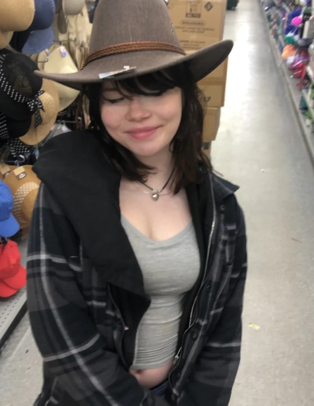 Chloe Marshall image