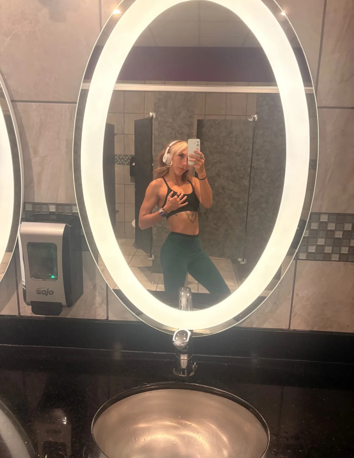 Samantha Jane image