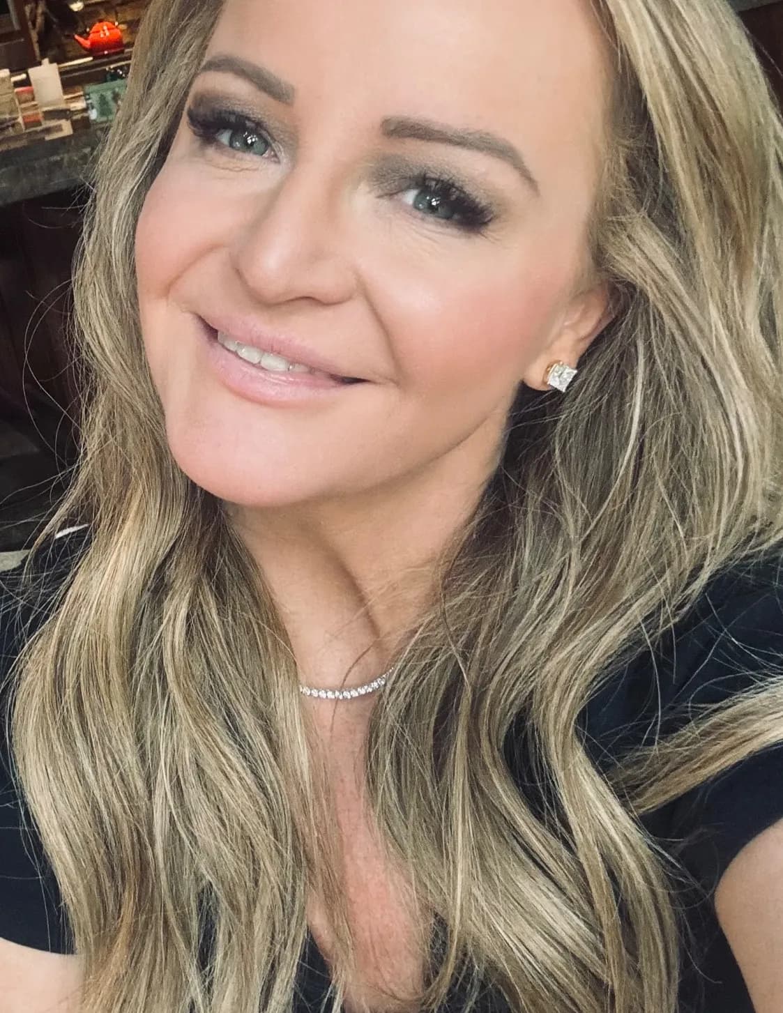 Valerieannanderson image