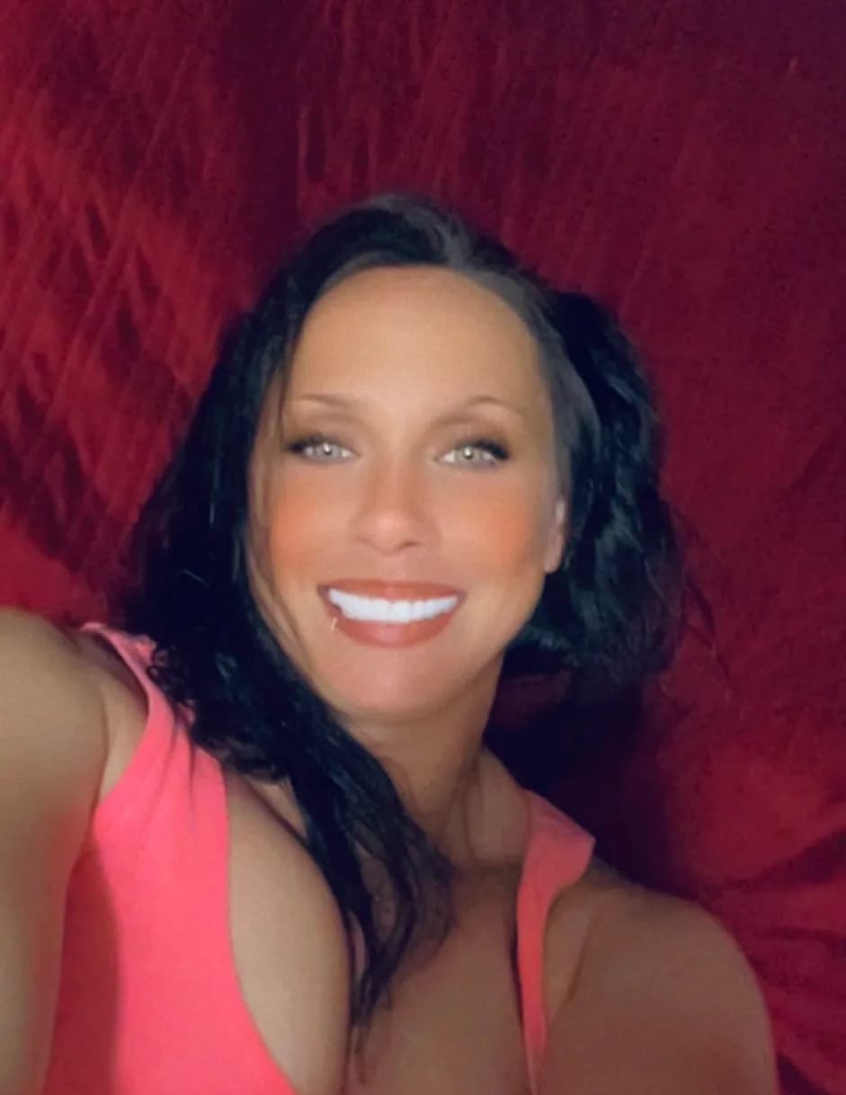 Erika Jade image