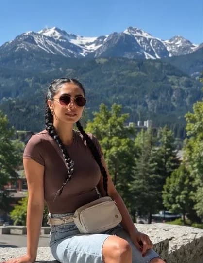 Linda Topalyan image