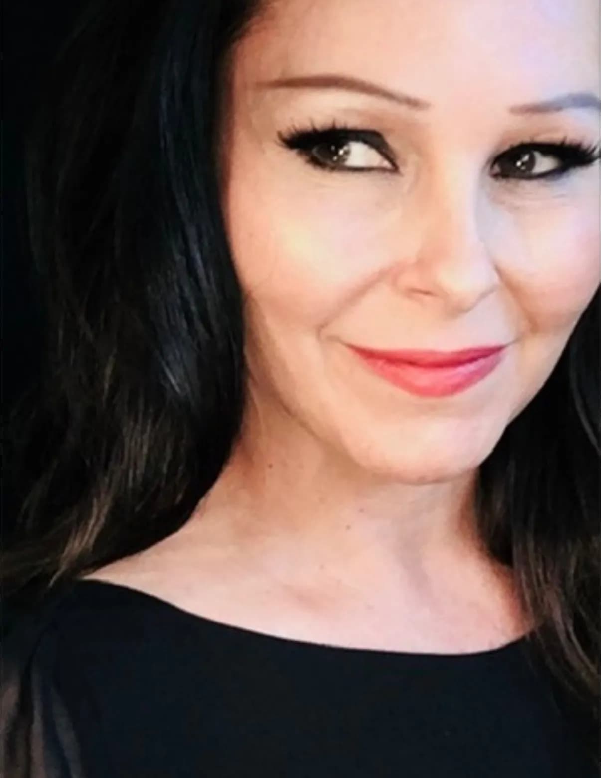 Laura Mahoney image