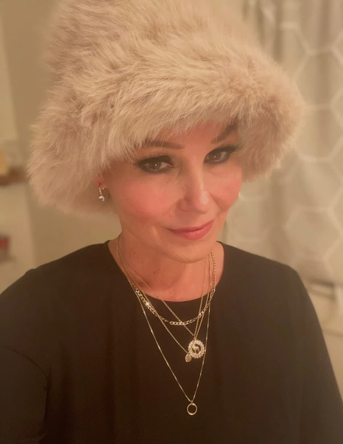 Laura Mahoney image