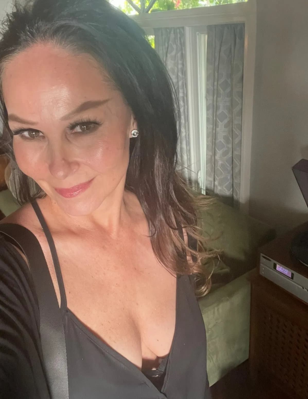 Laura Mahoney image
