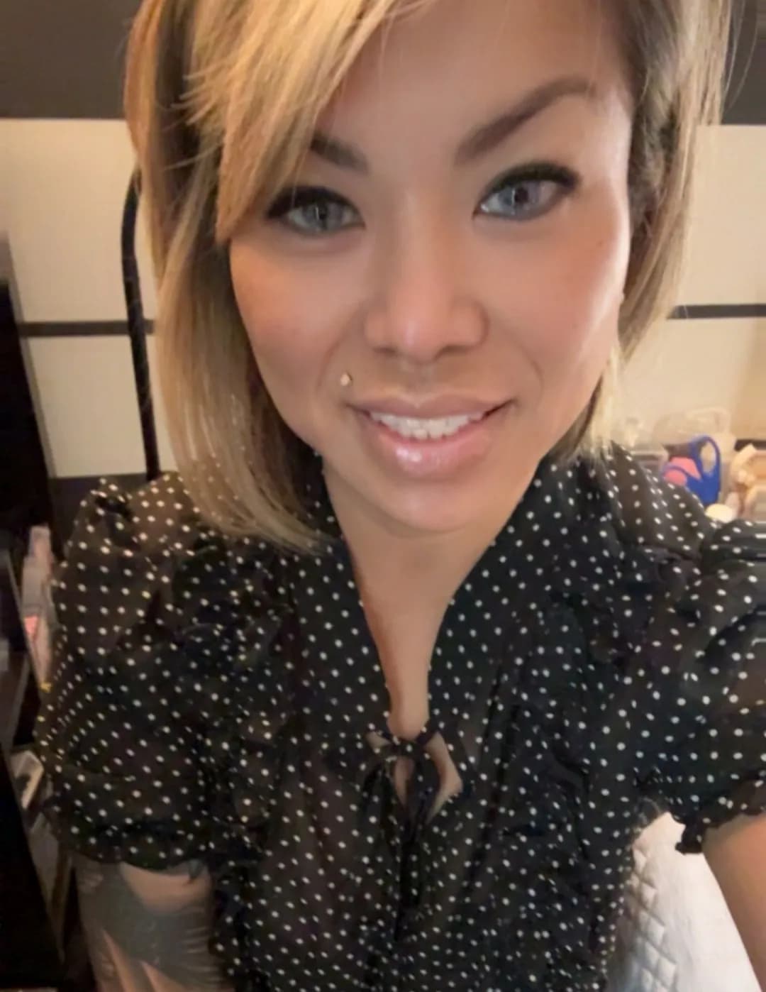 Kristine Le image