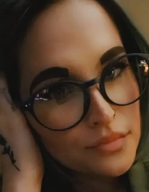 EmilyLou image