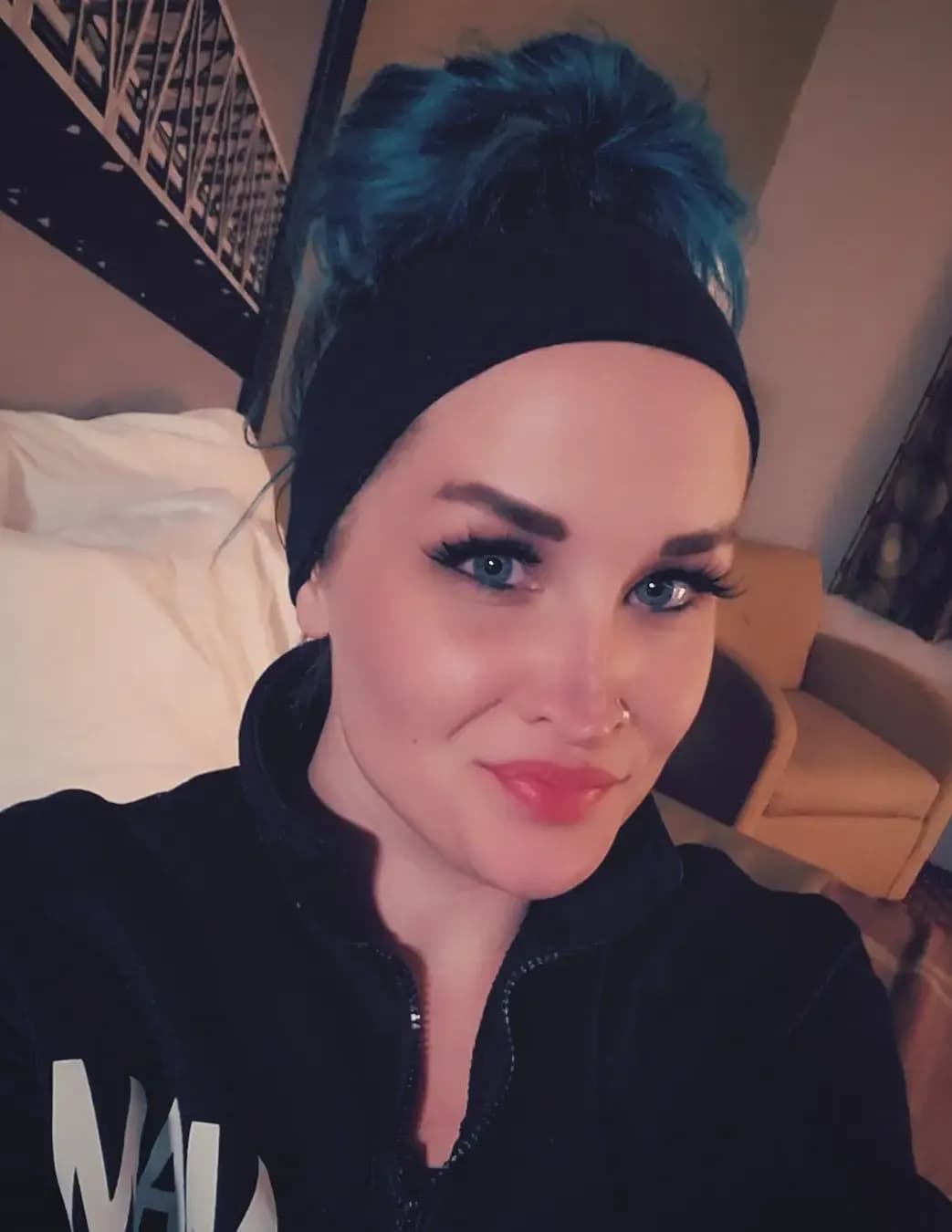 EmilyLou image