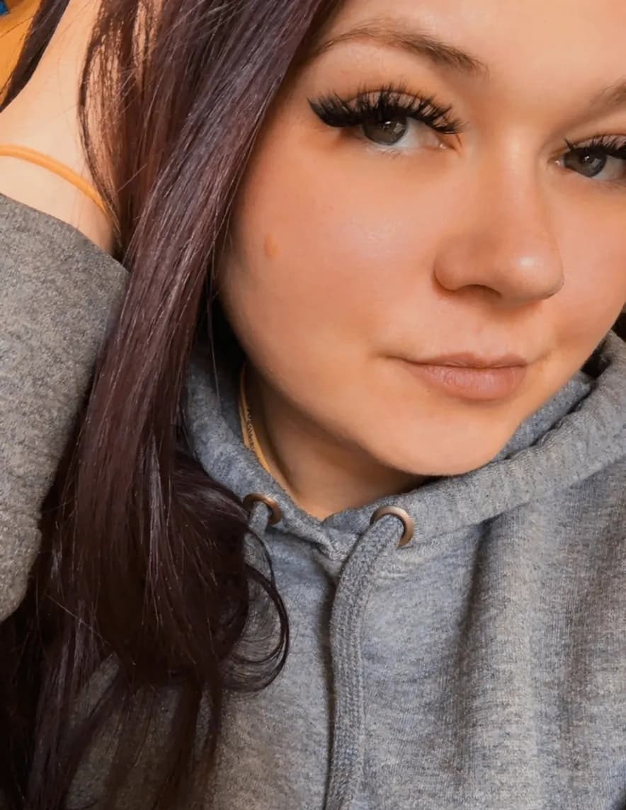 Laura kae image