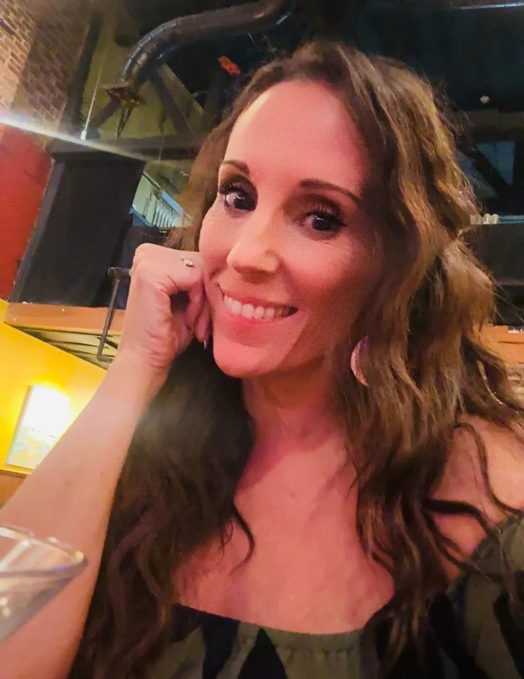 Liz Hazelette image